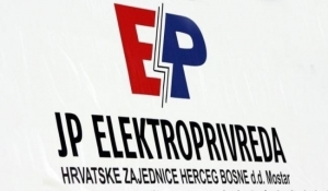 Pi&scaron;e: ČA::portal